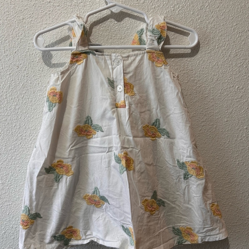 Floral Ruffle Dress - Picture 2 of 4